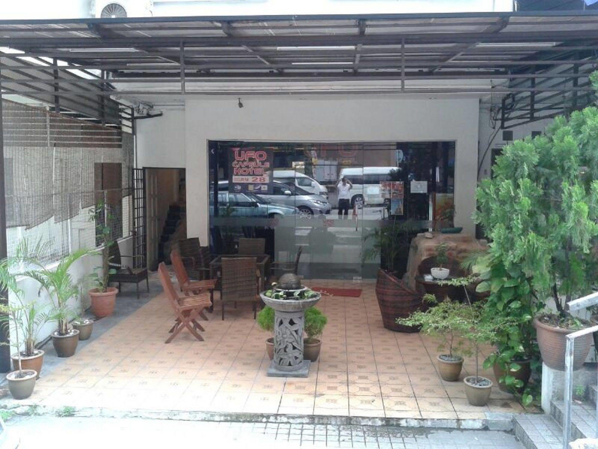 ユーフォー カプセル ホテル クアラルンプール エクステリア 写真